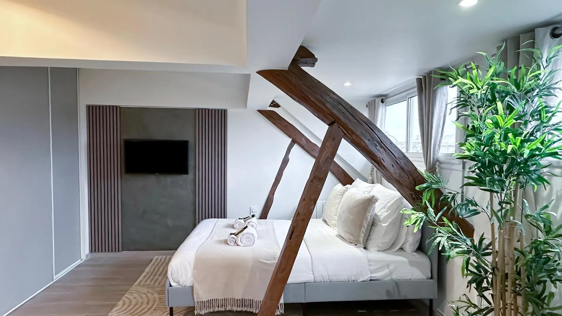 Apartment Brand New Near La Madeleine ! Paris